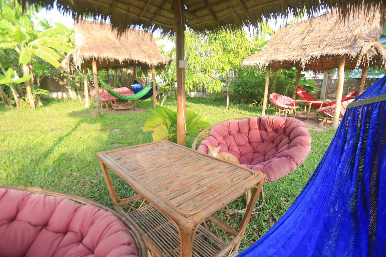 Bandini'S Hotel Kampot Esterno foto
