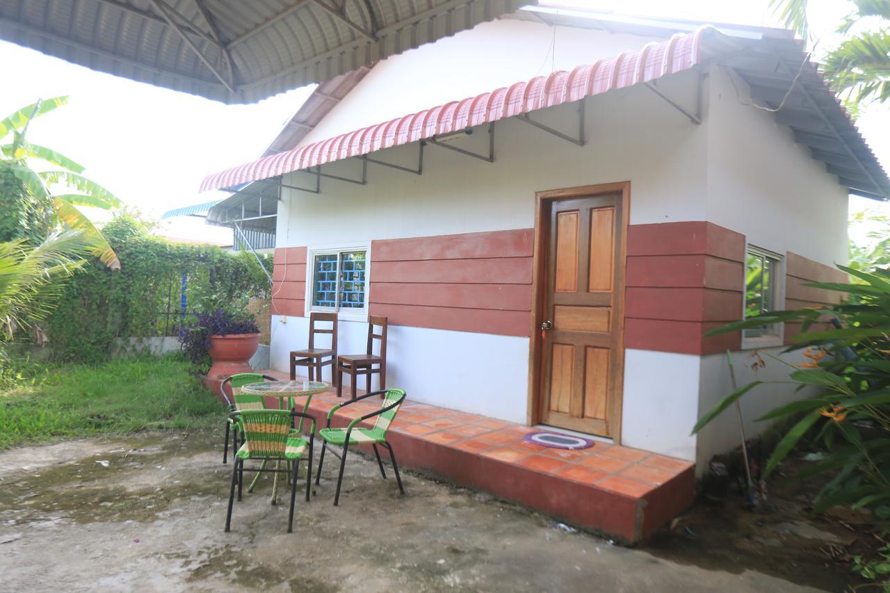Bandini'S Hotel Kampot Esterno foto